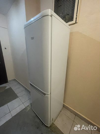 Холодильник Hotpoint Ariston RMB 1185.1F.019