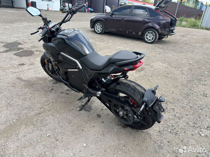 Электромотоцикл Diavel M-PRO