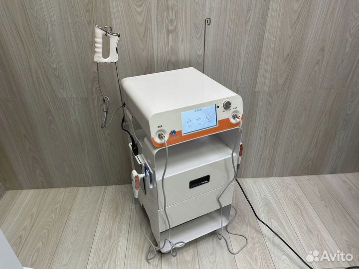 Аппарат для коррекции фигуры Indiba Aktiv Ret Cet 448 индиба и обучение