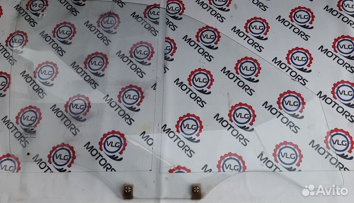 Стекло двери передней правой Hyundai Accent II