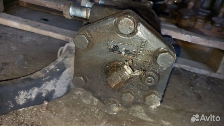 Рулевой редуктор Mercedes-Benz Axor 2