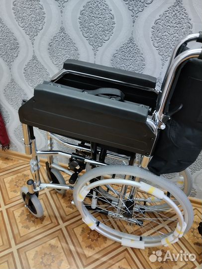 Ходунки для инвалидов на колесах, коляски новые