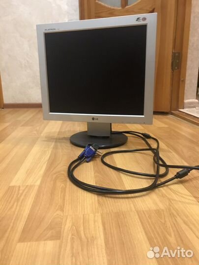 Монитор LG Flatron