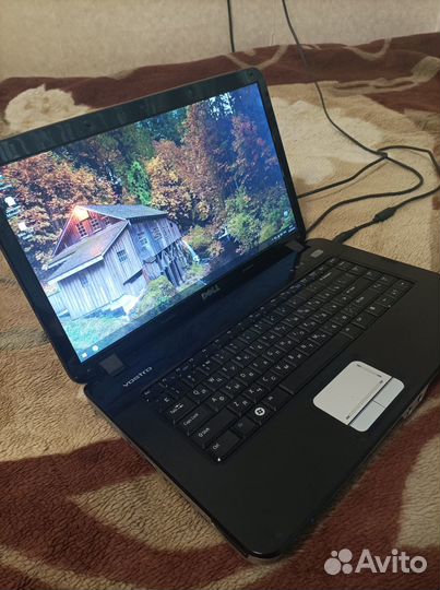 Ноутбук Dell Vostro 1015 PP37L в хорошем состоянии