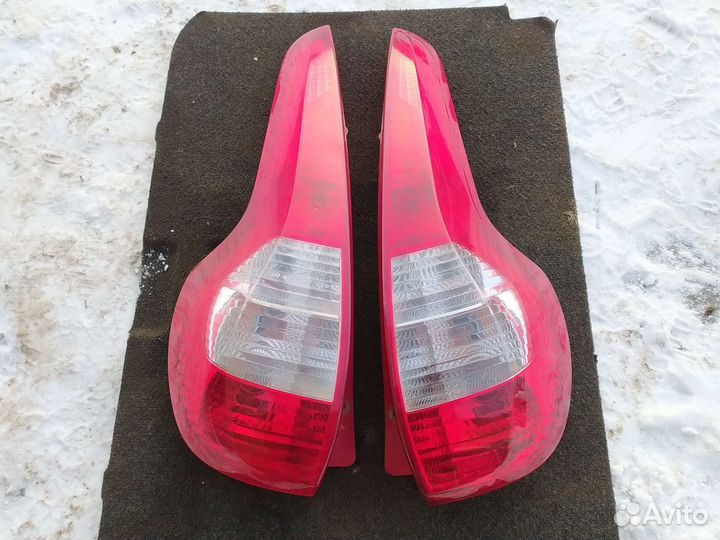 Задний левый фонарь LADA kalina 2