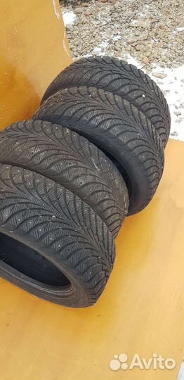 Goodyear UltraGrip Extreme 205/55 R16