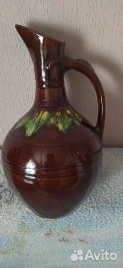 Молочник и кувшины