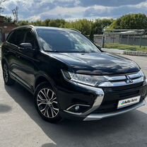 Mitsubishi Outlander 2.4 CVT, 2017, 61 000 км, с пробегом, цена 2 700 000 руб.