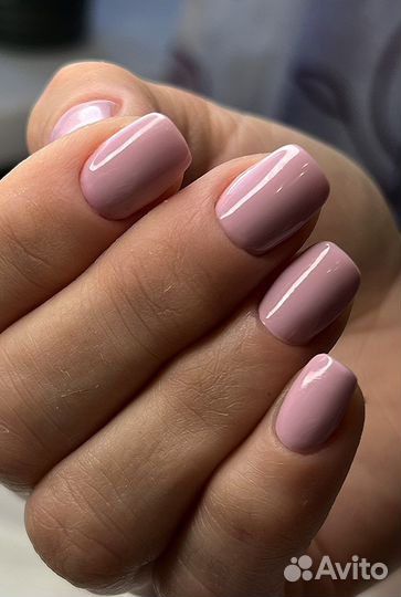 Маникюр и педикюр