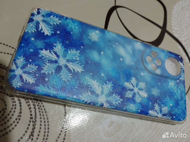 Чехол на телефон