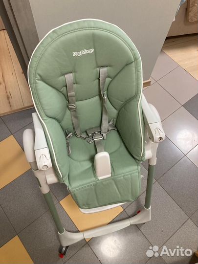 Два стульчика для кормления