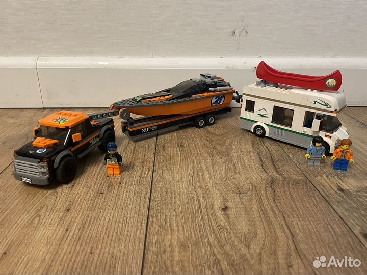 Lego city Дом на колесах и Внедорожник с катером