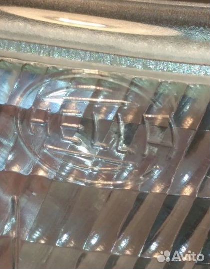 Поворотник hella audi 100 (4A, C4) левый новый