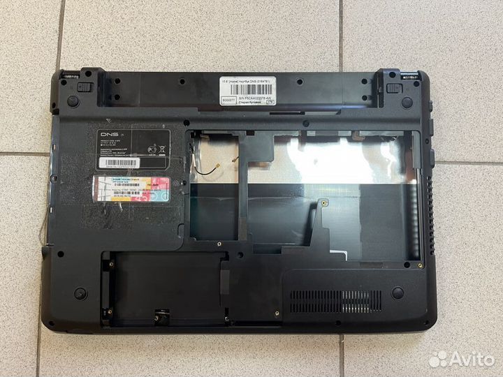 Ноутбук DNS 0164781 на запчасти