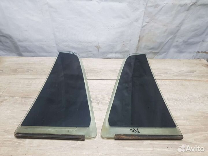 Форточка двери Kia Sportage 1