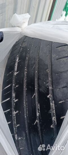 Hankook Radial RA28 225/60 R17