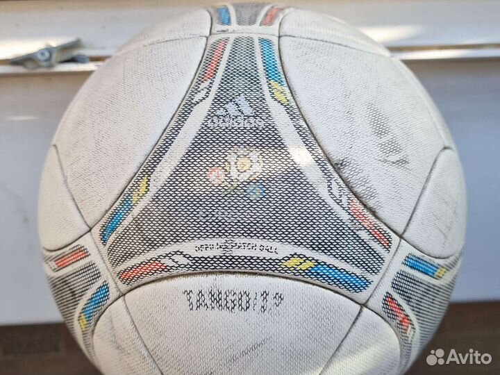 Футбольный мяч adidas tango 12