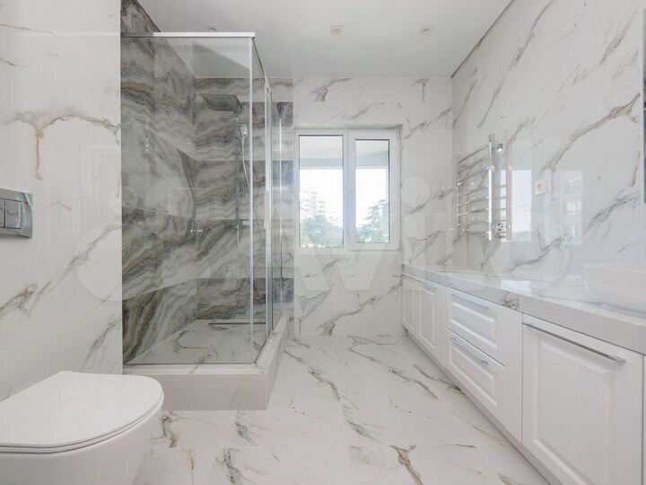 4-к. квартира, 189 м², 8/18 эт.