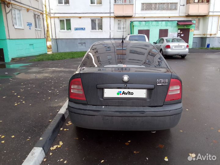 Skoda Octavia 1.6 МТ, 2010, 250 000 км