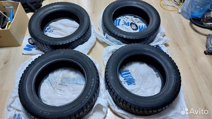 GT Radial Champiro IcePro 225/60 R17