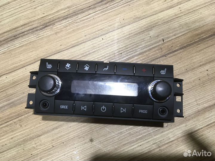 Блок управления клима Cadillac Escalade 2010г