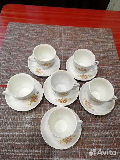 Кофейнная чаша с блюдцами