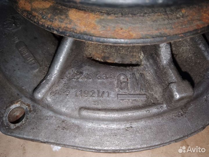 Помпа Opel Frontera a