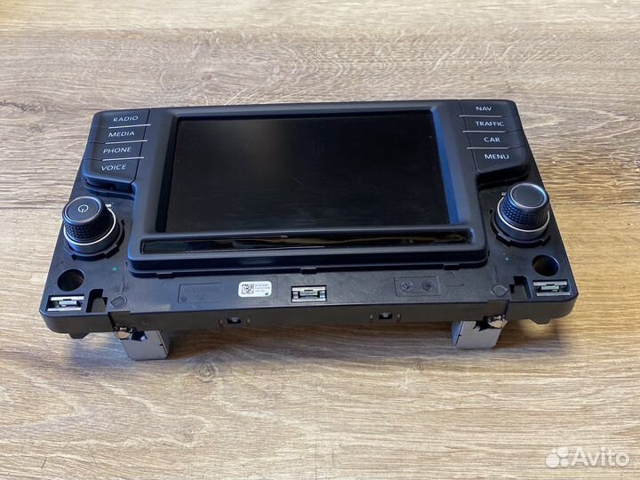 Volkswagen passat b8 монитор навигация