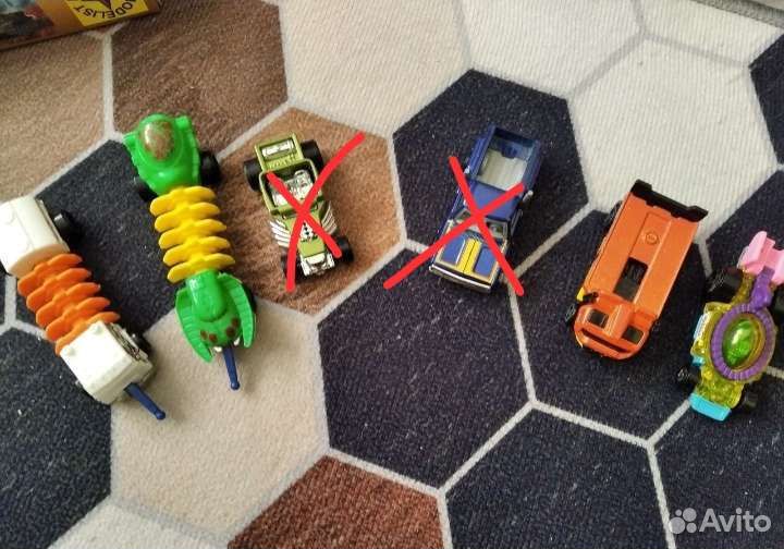 Модельки Hot Wheels 1:64