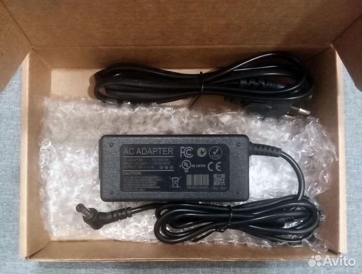 Блок питания 19V 2.1A для моноблока и монитора