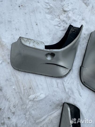 Брызговики для тойота премио