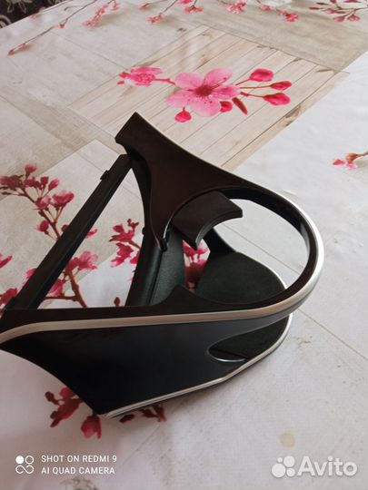 Автомобильные под стаканчики