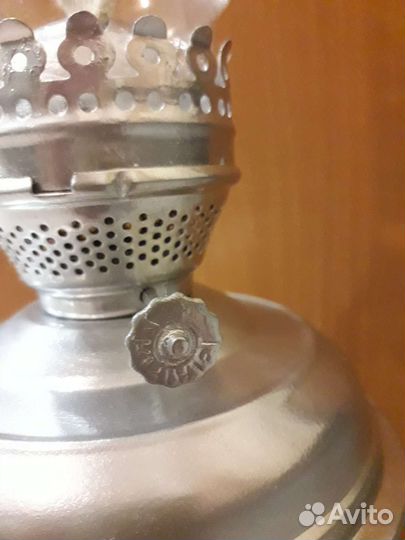 Лампа керосиновая