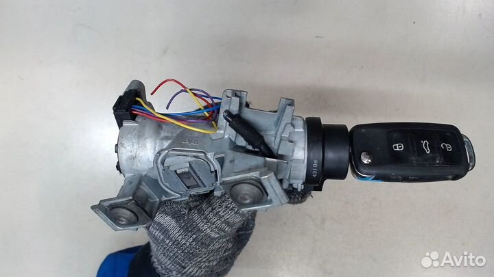 Замок зажигания Volkswagen Golf Plus, 2011