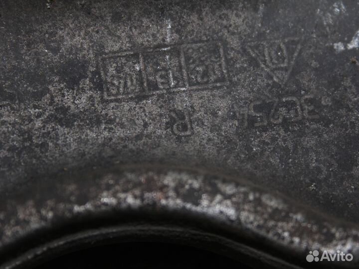 Рычаг передний нижний правый jaguar XF 2011-2015