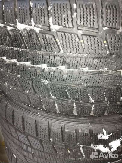 Michelin 4x4 Synchrone 235/45 R17