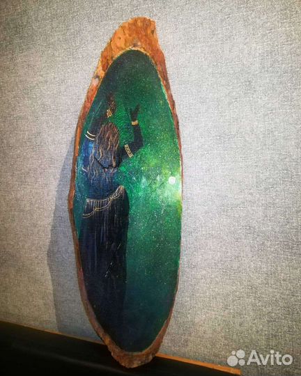 Картина, рисунок на спиле дерева