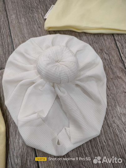 Шапочки для малышки