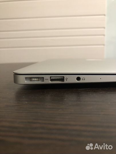 Apple MacBook Air 13 A1466 2014