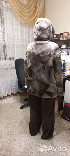 Шуба мутоновая бу 48 50р