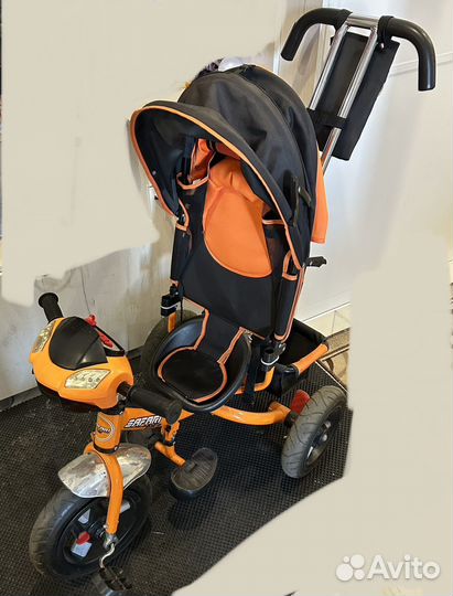 Трехколесный велосипед с родительской ручкой