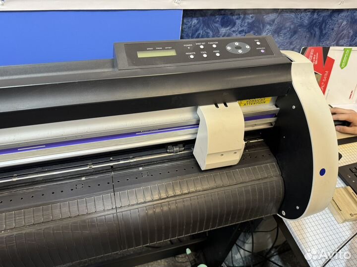 Режущий плоттер - каттер Mimaki cg-100srII