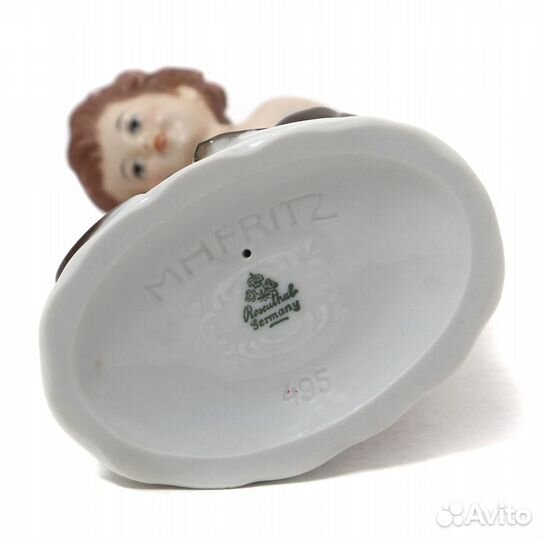 Фарфоровая фигура 