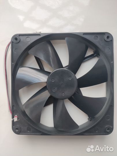 Вентилятор для пк 140мм Yate Loon D14BH-12