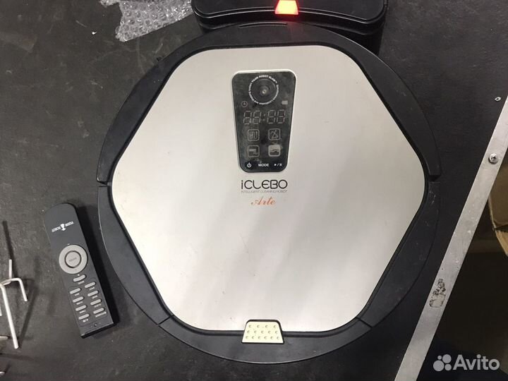 Робот пылесос Yujin iclebo Arte