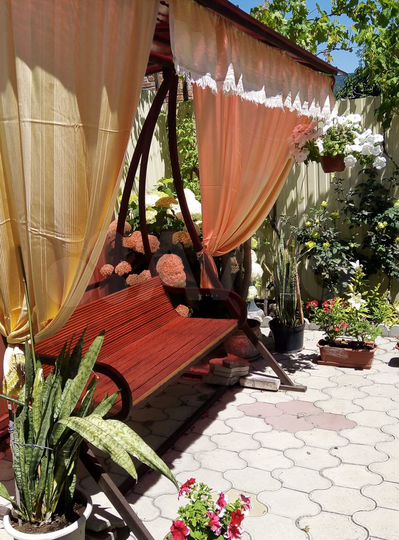 Дом 180 м² на участке 4 сот.