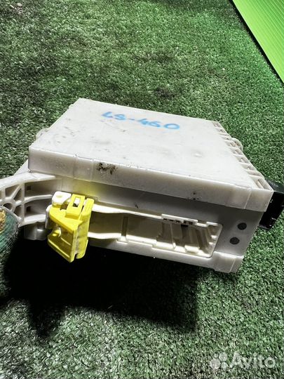 Блок предохранителей Lexus LS460 4.6 2009г