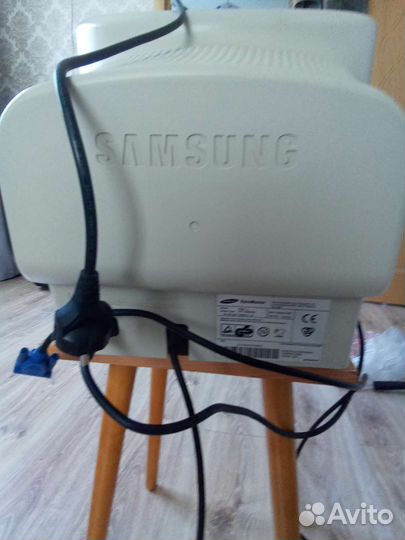 Монитор Samsung 795 DF