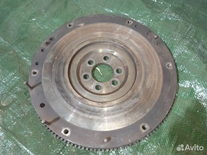 Маховик Audi 80 b4