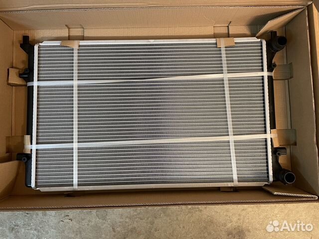 Радиатор двигателя VW Golf V-VI Jetta Passat Caddy